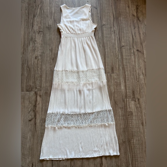 Flying Tomato boho lace embroidered Elegant White Maxi Dress with Pink Accents - Picture 6 of 12